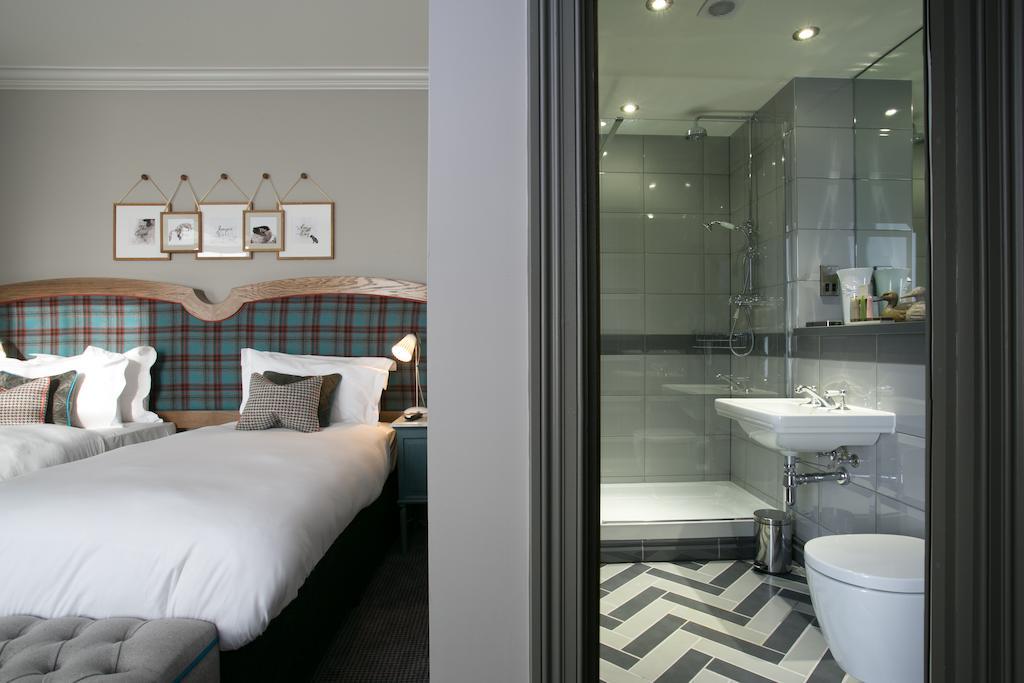 Hotel Dog And Fox Londres Habitación foto