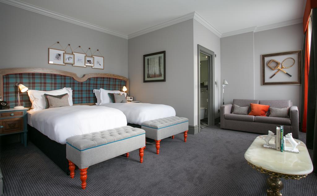 Hotel Dog And Fox Londres Habitación foto